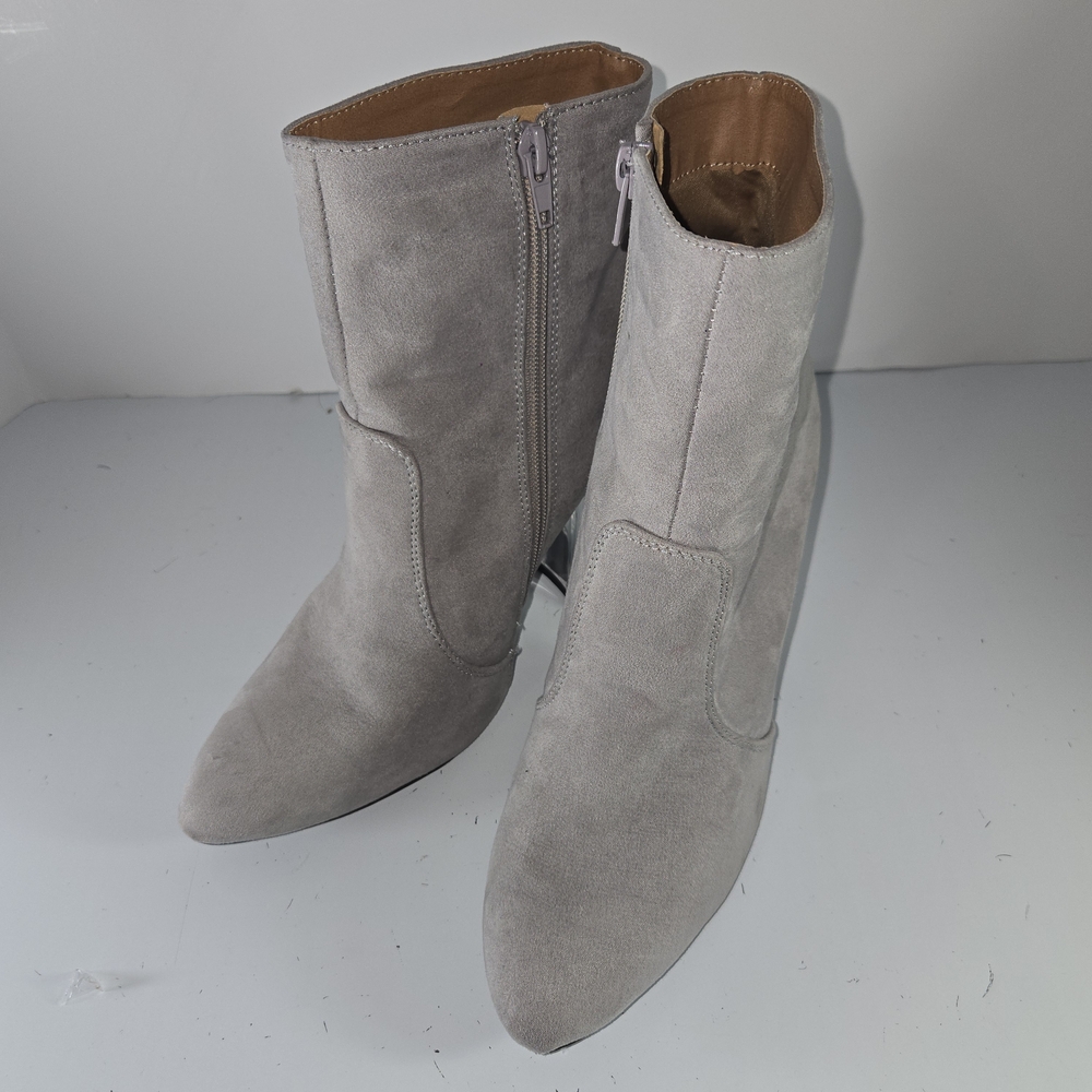 PRICE DROP Charlotte Russe Elegant Gray Women's Ankle‎ Boots Size 9